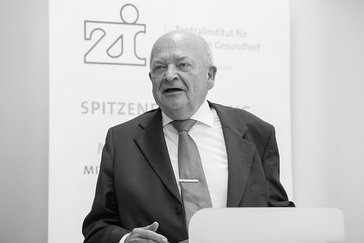 Porträt von Klaus van Ackern