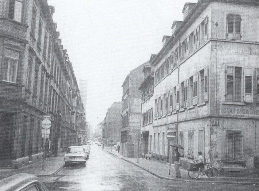 Historische Aufnahme der Straße zwischen J 4 und J 5