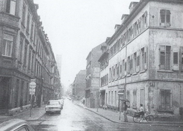 Historische Aufnahme der Straße zwischen J 4 und J 5