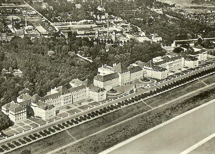 Historisches Foto des UMM