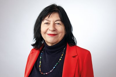 Porträtbild von Prof. Herta Flor